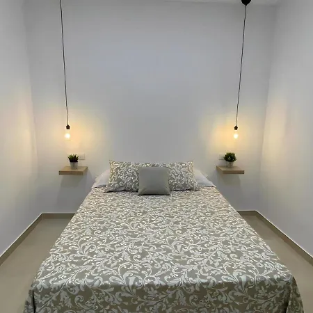 Piscina Privada Con Cascada *